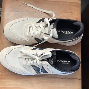 New Balance X70 size 10 GUC worn once